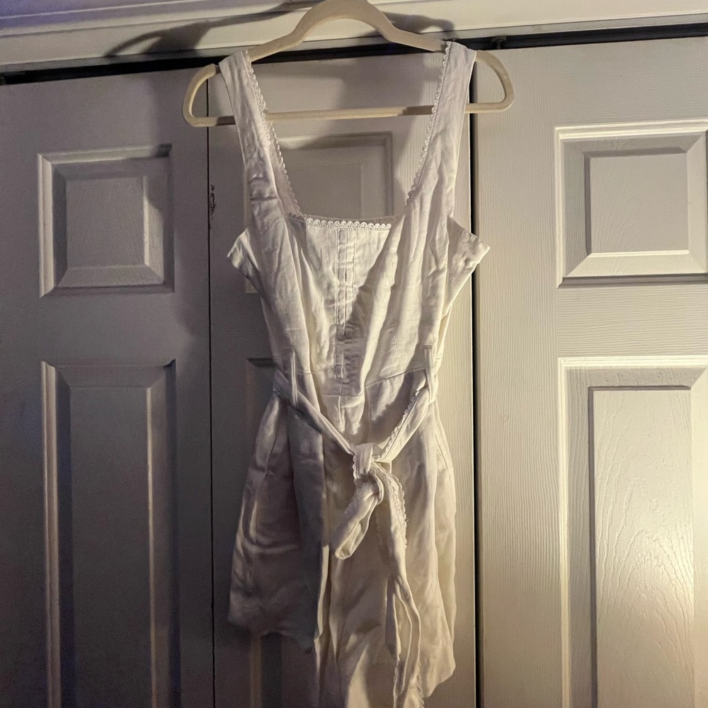 House of Harlow 1960 Cream Sleeveless Romper